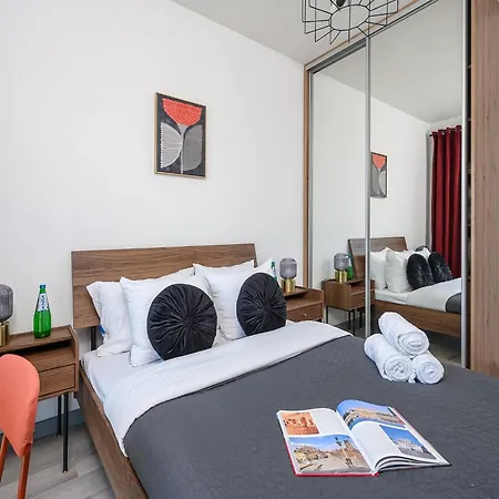Flat Near Koneser Center *