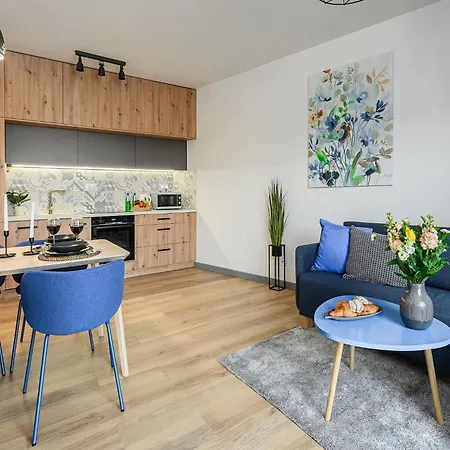 Flat Near Koneser Center Апартаменти *