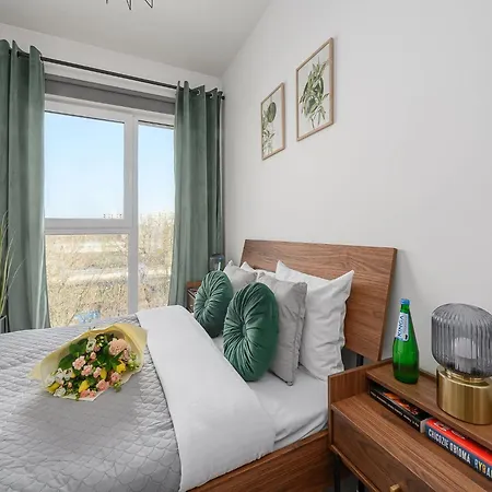 Flat Near Koneser Center Апартаменти